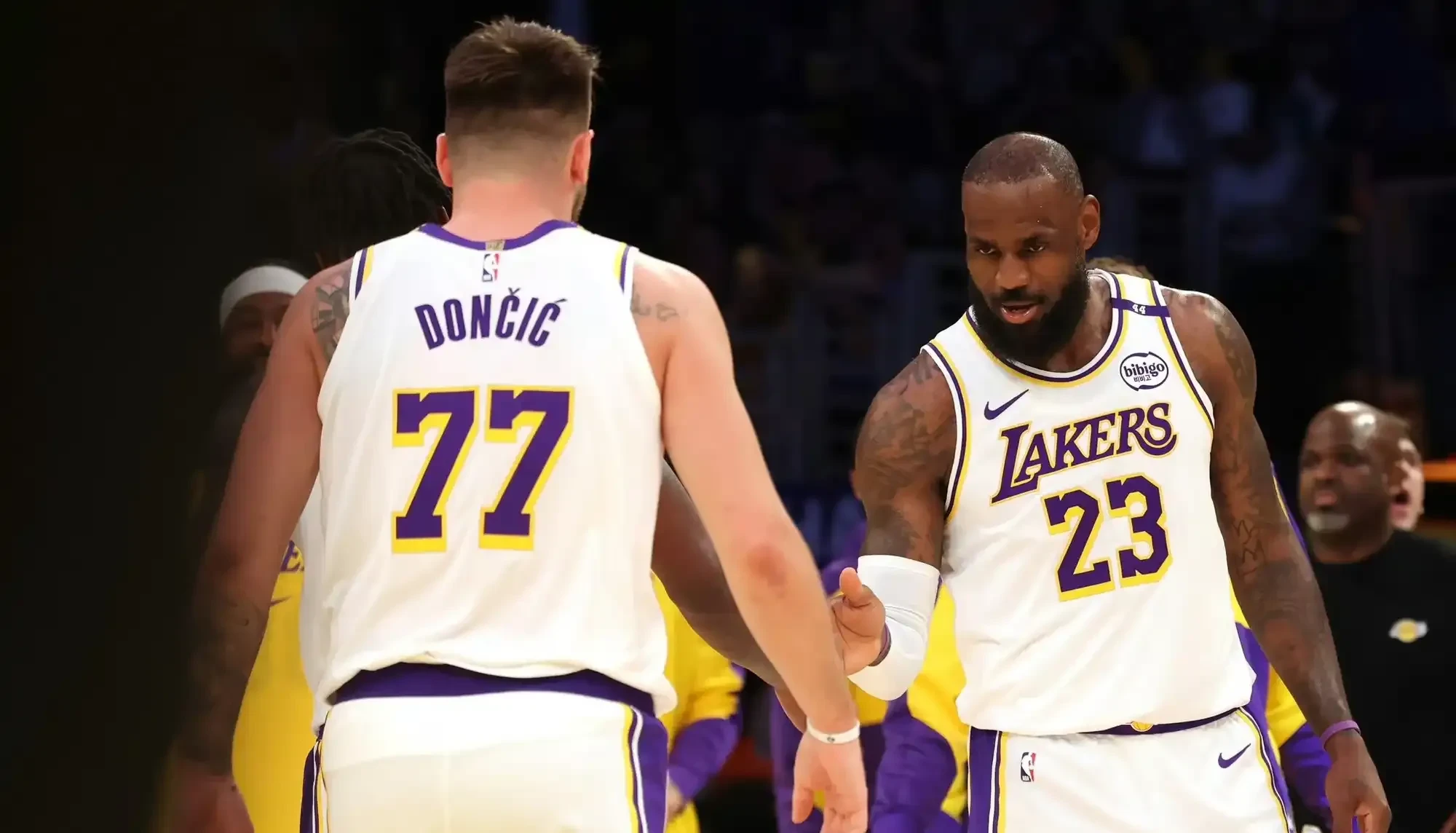 九游J9（中国）-浓眉哥迎来三赛季出色发挥，雄鹿观众热烈欢呼！(郁绍庭和白筱的浪漫夜晚)